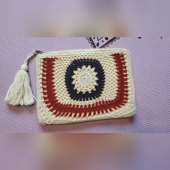 Handcrafted Crochet Clutch - Cream, Red, and Black - Picture 4 of 4